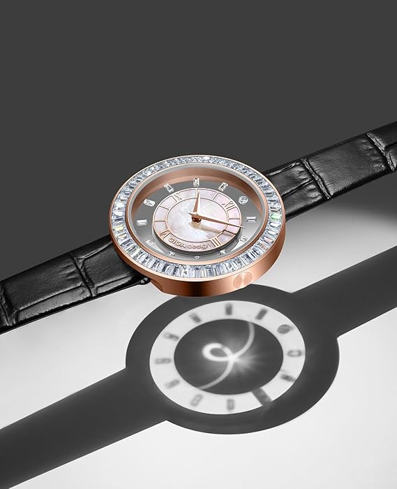 Дамски часовник с кожена каишка и кристален обков, CIGA Design
